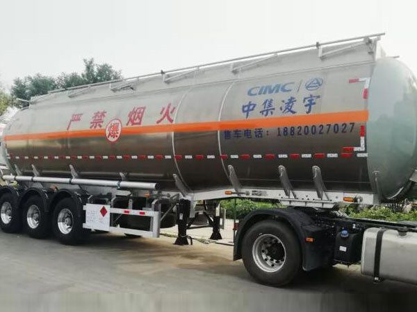 現(xiàn)場(chǎng)收獲多臺(tái)意向，中集凌宇高端液罐車(chē)遼寧受青睞
