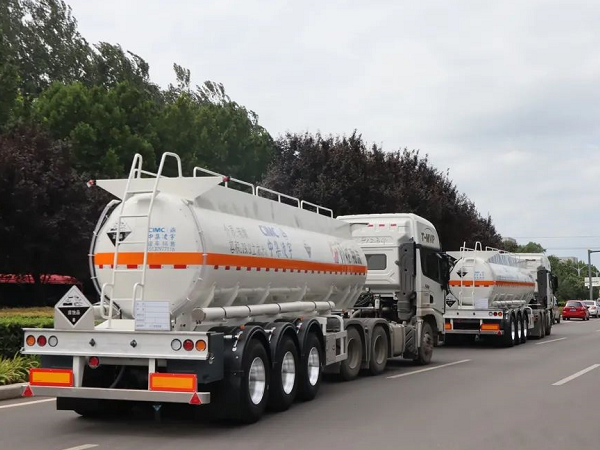 貴州新客戶一次性下單10臺(tái)車，凌宇液罐在業(yè)內(nèi)是真香……